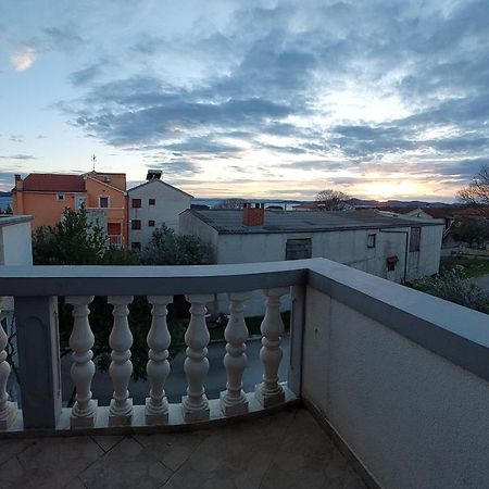 Apartman Vukoja Pakostane Apartment Exterior photo